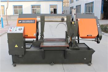 數控帶鋸床鋸切材料的優點