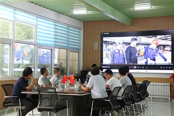 帶鋸條“龍頭”企業泰嘉股份、山東大學機械學院研發團隊和金鋒鋸業共襄鋸床新品研討會