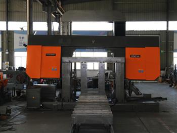 金鋒鋸業大型龍門臥式帶鋸床花落中核集團